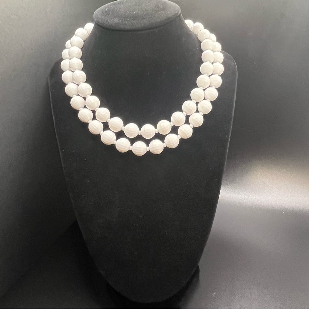 Monet vintage Double-Strand White Ribbed Bead NecklaceTextured Statement Collar